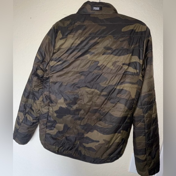 Victoria’s Secret PINK Camo Print Lightweight Puffer Jacket SIZE MEDIUM - Picture 4 of 8
